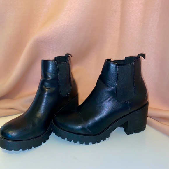 Boots - Picture 1 of 2